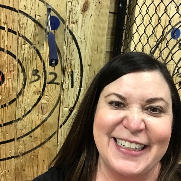 Meet your Posher, Sandra - Picture 3 of 8